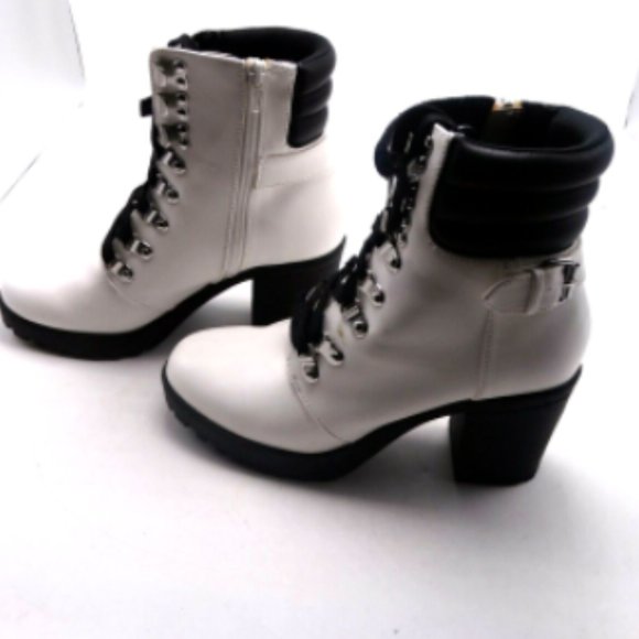 MIA Shoes - Mia White Booties Like New Size 8